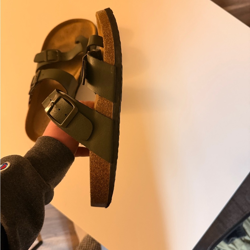 Sandals - Picture 2 of 3